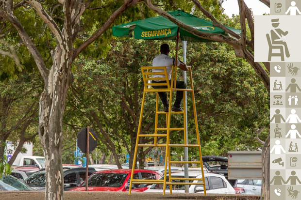 Cadeiras de observação são novidade para ajudar a coibir ilícitos nos principais estacionamentos do campus Darcy Ribeiro. Foto: Luis Gustavo Prado/Secom UnB